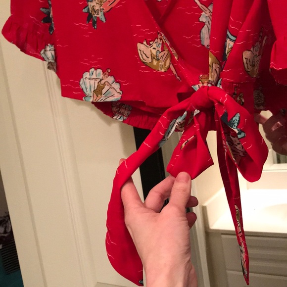 Red Elbow Sleeve Wrap Blouse - Picture 3 of 7